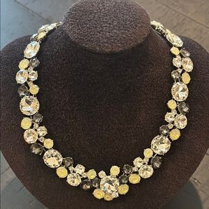 NWT Loft Quality Rhinestone Bib Statement Necklace Elegant Formal